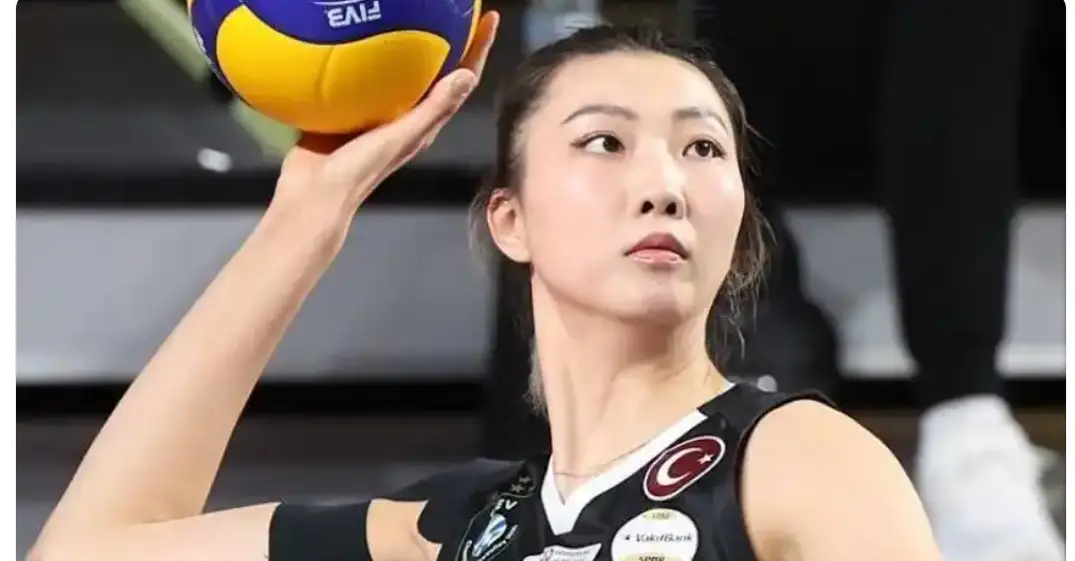 黑马配资 中国女排两任队长去向曝光，袁心玥确定离队，李盈莹仍在被角逐