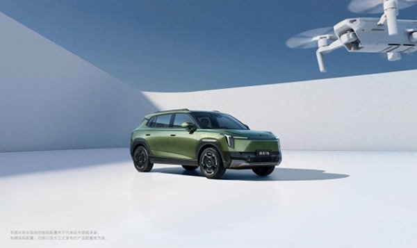 牛牛配 10万级纯电A0级市场激战正酣！东风奕派纳米06与比亚迪元UP谁更胜一筹？